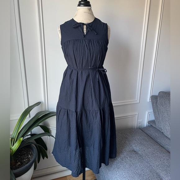 Dresses & Skirts - Navy blue gingham midi dress